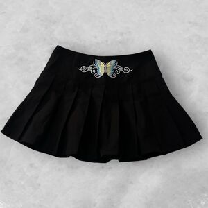 Black Pleated Mini Skirt Y2K Butterfly Embroidery